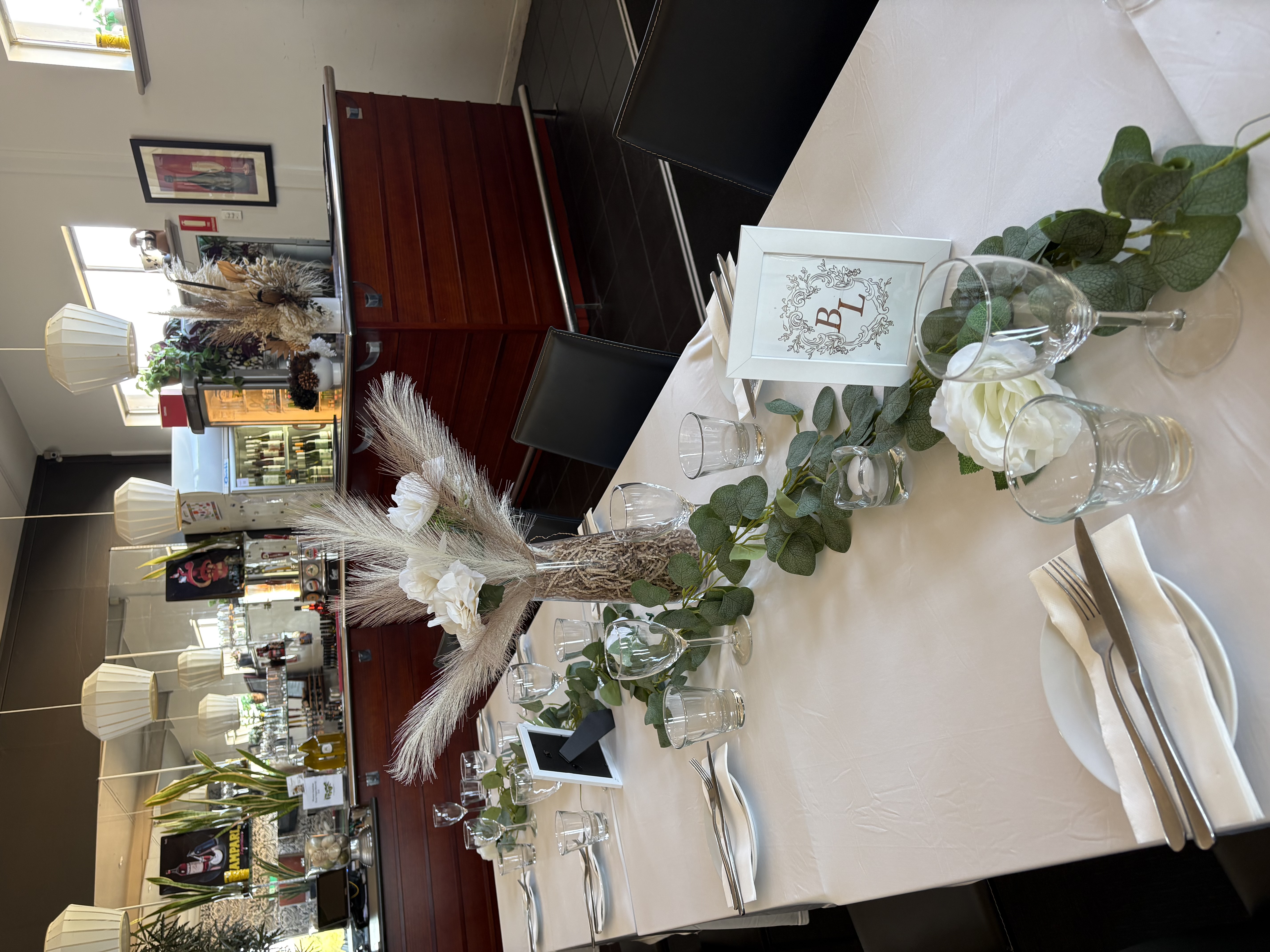 table decoration with flowers.